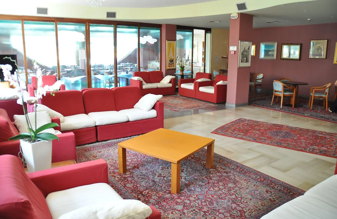 Hotel Maja-1